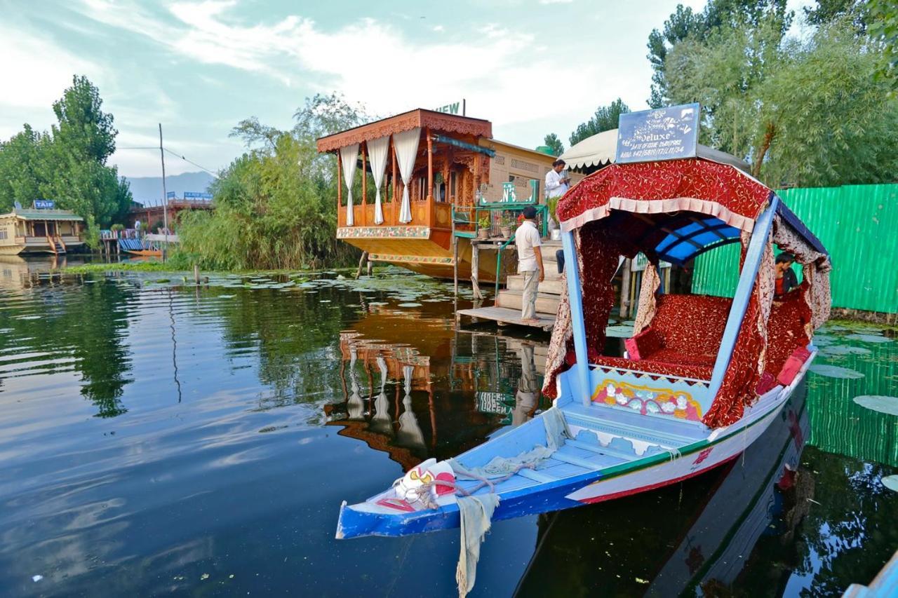 Отель Green View Group Of Houseboats Сринагар Номер фото