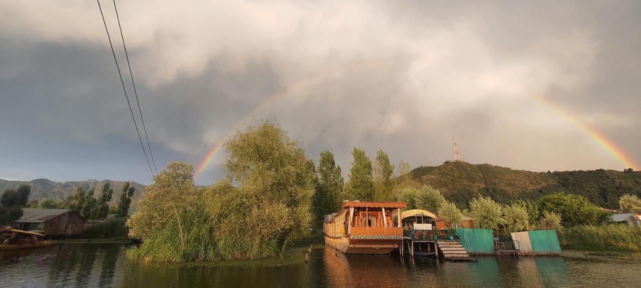 Отель Green View Group Of Houseboats Сринагар Экстерьер фото